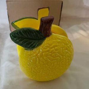 Lemon Napkin holder